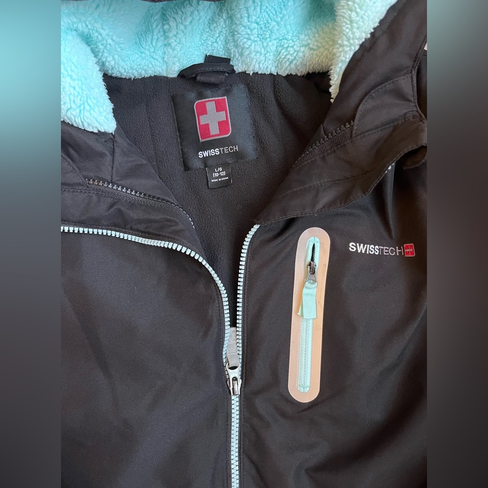 Swiss tech girls coat size 10/12 Large black - Picture 2 of 3